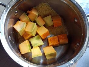 小米瓜吃美食视频